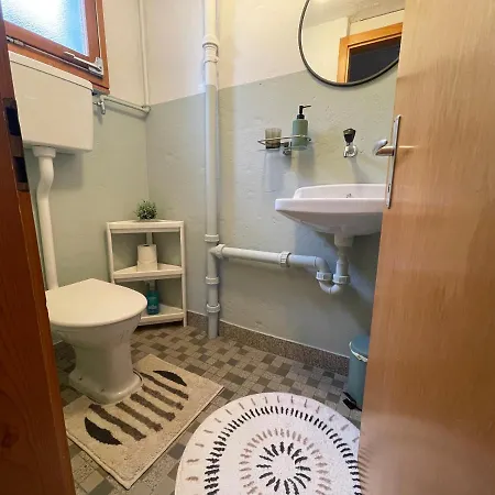 Blaesschopfhuesli * Nesslau