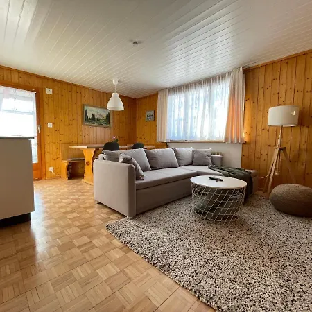 Blaesschopfhuesli * Nesslau